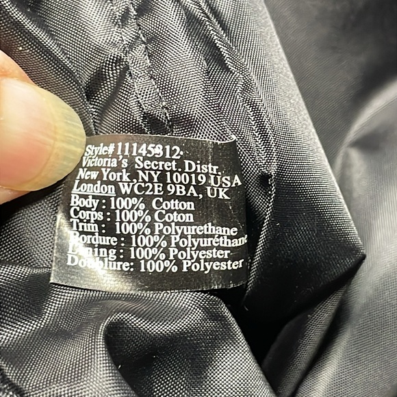 Victoria's Secret Black Makeup Bag/ Wristlet with Silver Sequin Accents - Picture 5 of 6